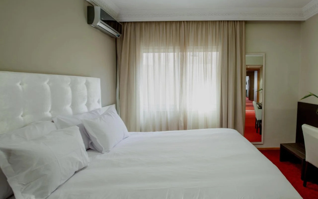Yaad City Hotel