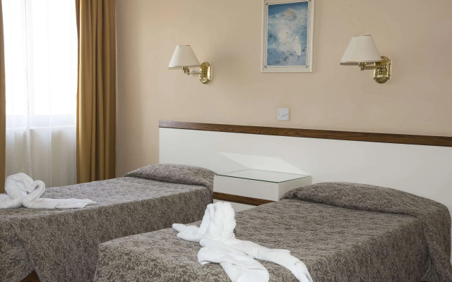 Blue Sea Bugibba Hotel & Apartments