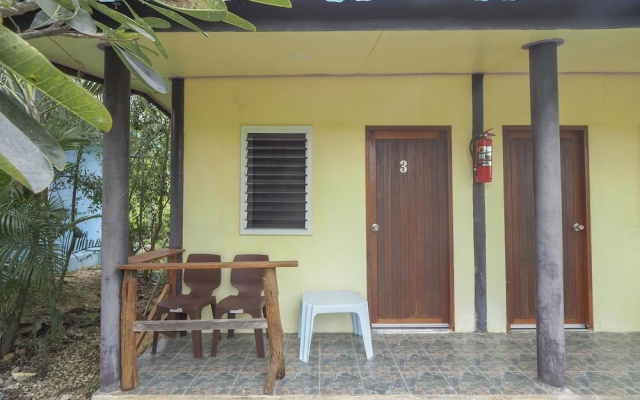 OYO 75325 Our House Tha Sao
