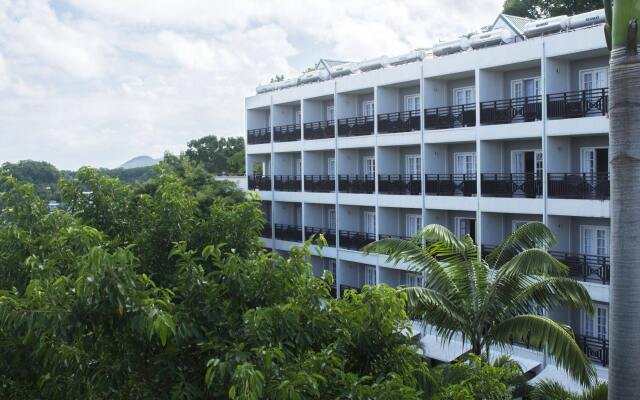 Отель Bel Jou Hotel - Adults Only Сент-Люсия, Кастри - отзывы, цены и фото номеров - забронировать отель Bel Jou Hotel - Adults Only онлайн вид на фасад