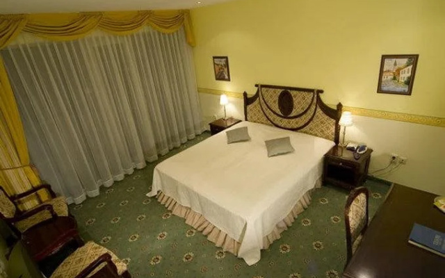 Hotel Alexanders