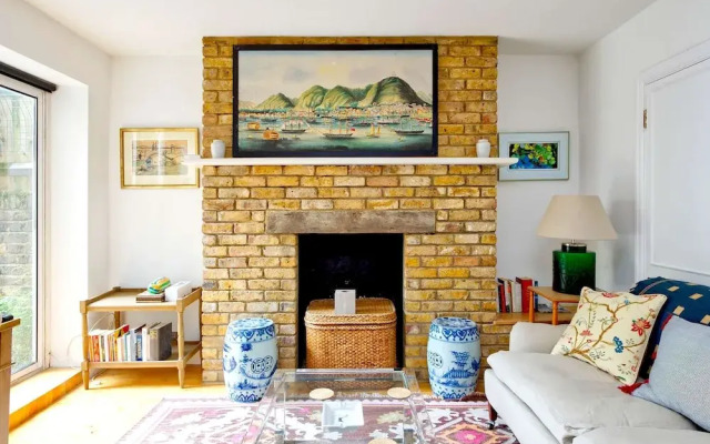 Lovely 2 bed Flat With Garden in Queen s Park
