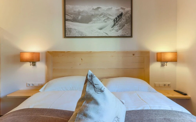 Snug Apartment in Neukirchen am Großvenediger Near Ski Area