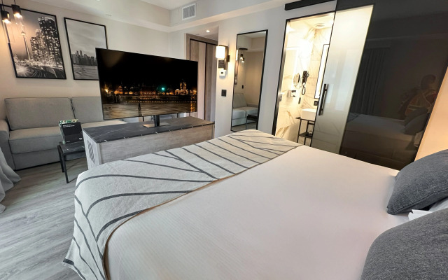 Hotel Riu Plaza Toronto