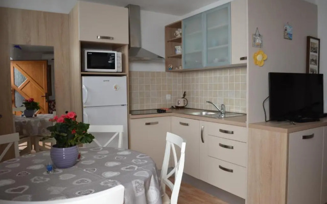 Apartments Lora