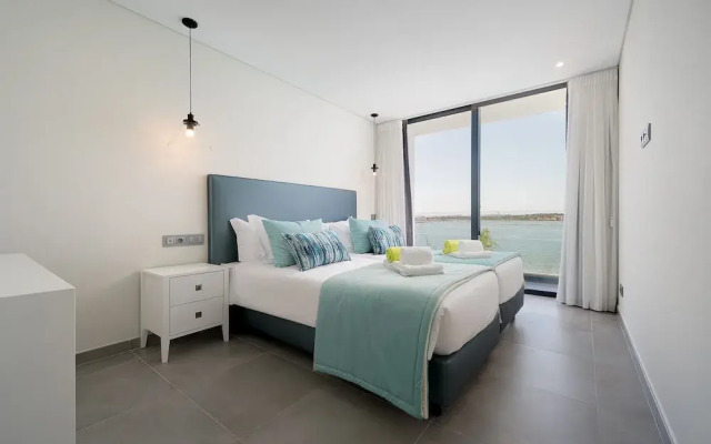 Portimão Ocean Breeze by Homing