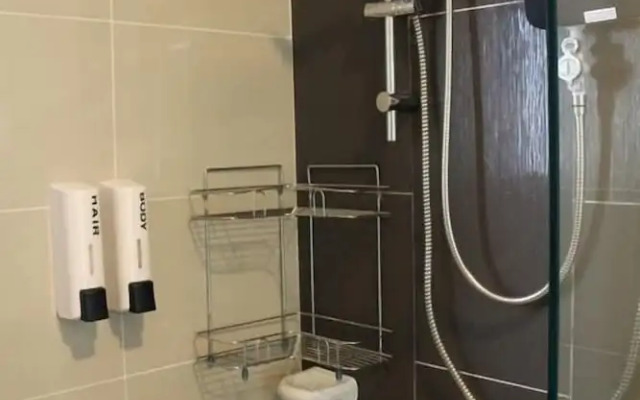 The Raffles Suites by Stayshare Homes
