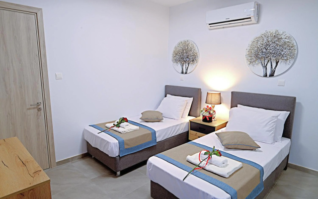 Golden Tree Apartment