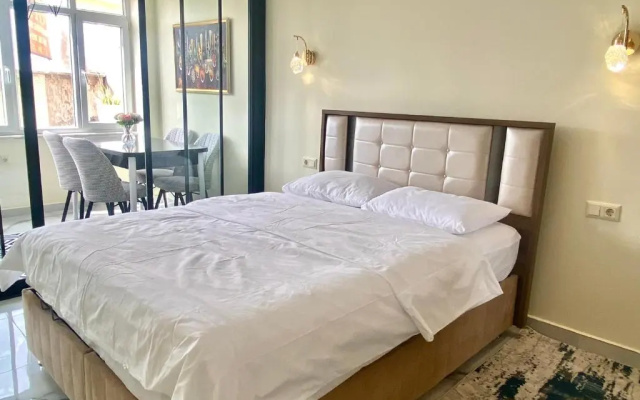JAZZY LUXURIOUS FAMILY HOMES 100 Mb Wi-Fi