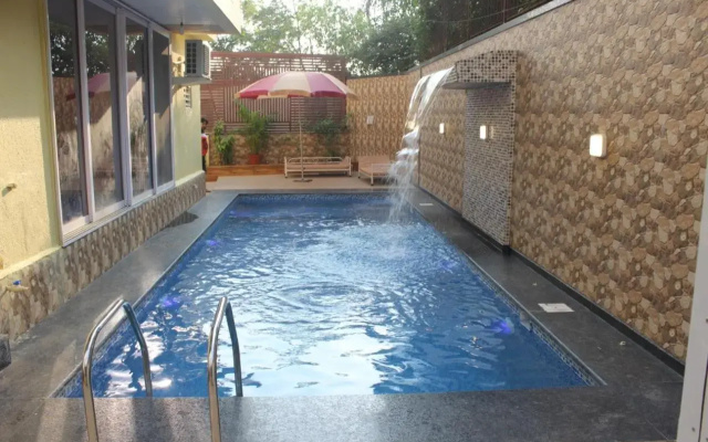 Villa 99 4BHK