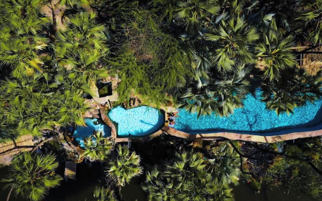 Doho lodge & Hotsprings