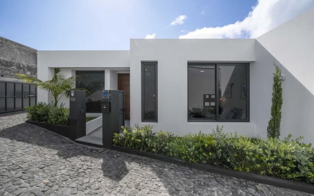 House With Pool and sea View, Pearl of Calheta