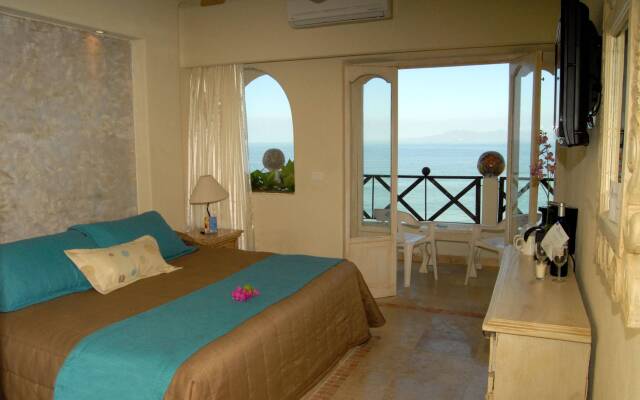 Отель Blue Chairs Resort by the Sea вид на фасад