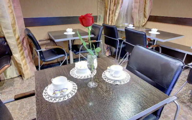 RA Nevsky 102