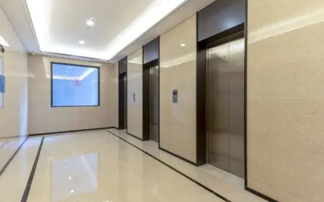 Molis International Apartment