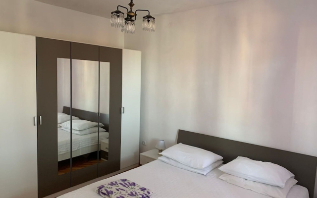 Apartments Josip