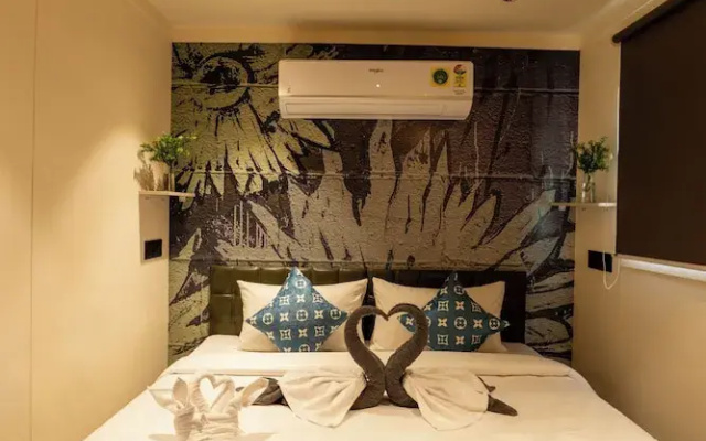 Click Hotel