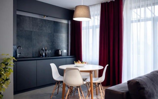 Spacious Apartment Center