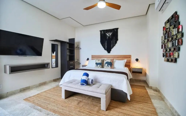 PH 312 Two bedroom rooftop and private pool