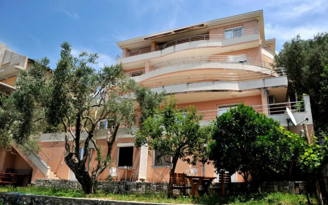 Apartments Nikić