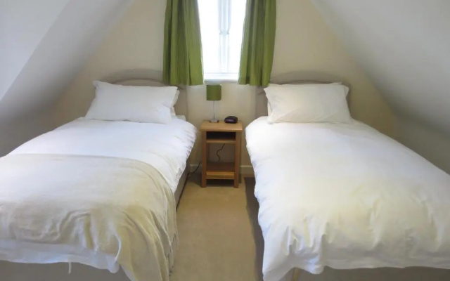 Oxford Apartments 2