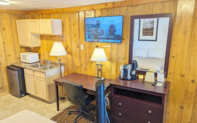 Teton Court Motel