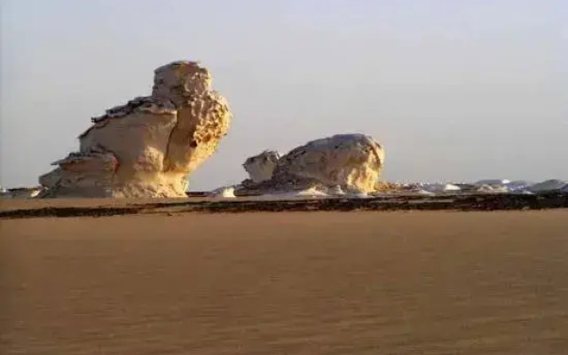 Sandrose Baharia Hotel