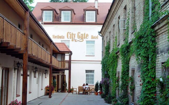 Отель City Gate Вильнюс вид на фасад