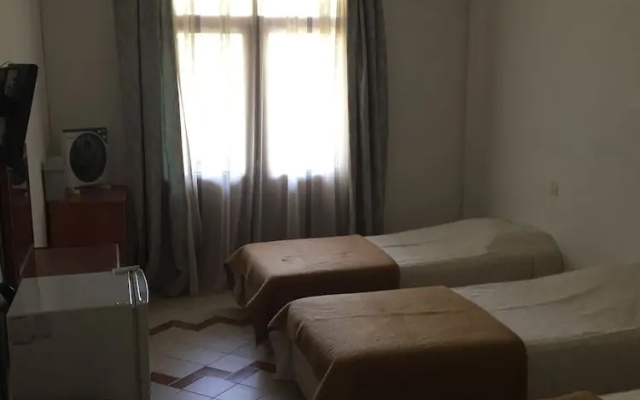 Cizenel Hotel