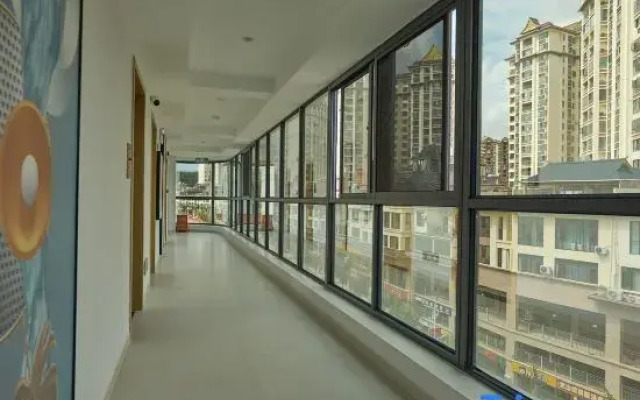 North Latitude Shiqi Resort