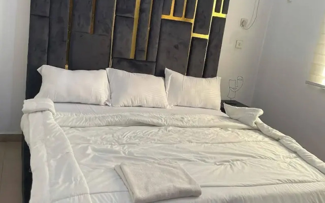 Luxe Apartments