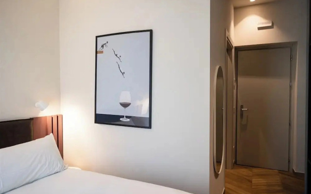 RossoVino Milano Boutique