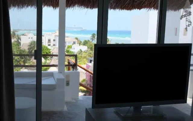 Anacapri Suite - 4th Floor Penthouse Beach Front