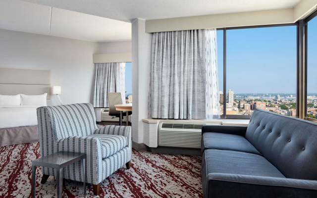 DoubleTree by Hilton Philadelphia Center City