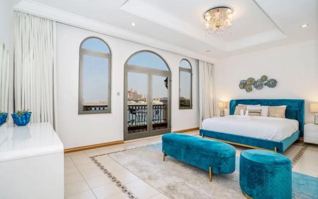 5BR Beach & pool villa in Palm