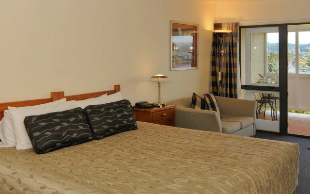 Baycrest Lodge