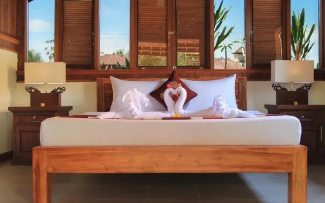 Nur Guest House
