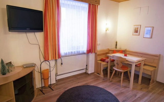 Cosy Apartment in Ehrwald With Garden