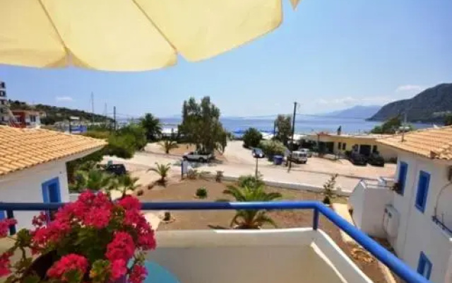 Hotel Avra
