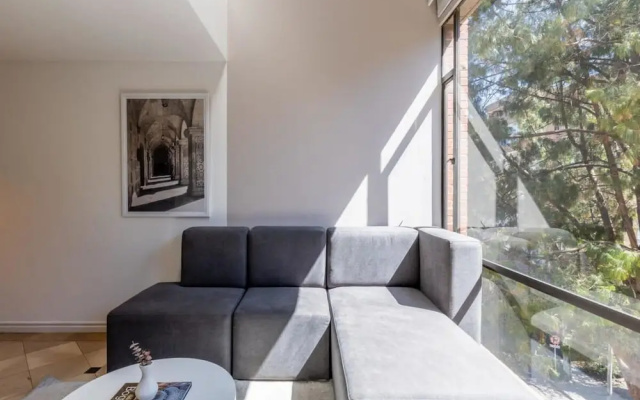 w Unique 2BR Duplex in Parque 93