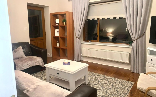 Carraig House