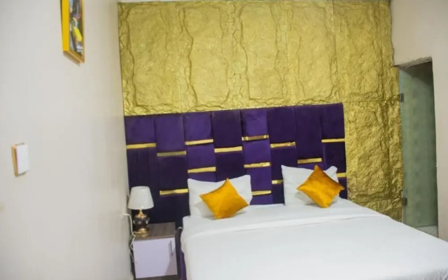 Oyako Hotels