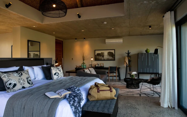 Umfolozi Big Five Game Reserve by Mantis - All Inclusive