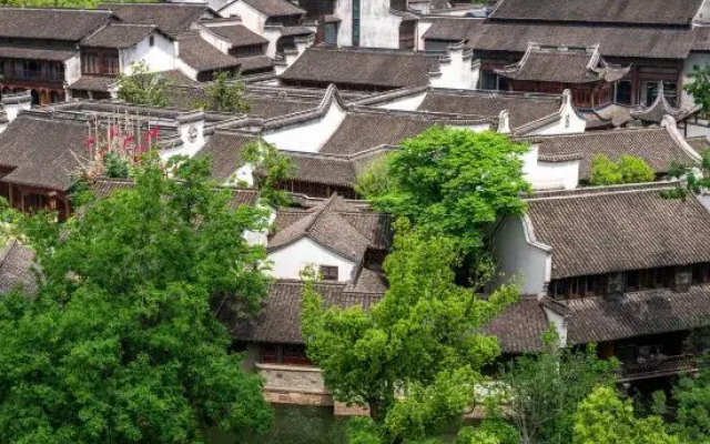 Puyuan Fashion Resort-Themed B&B