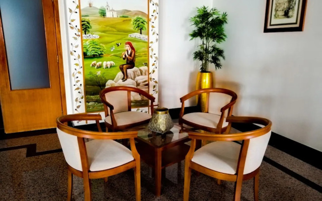 Travel Hotel