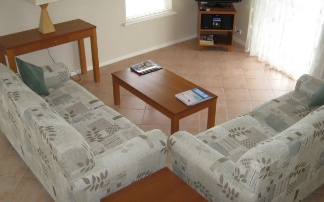 C Mandurah