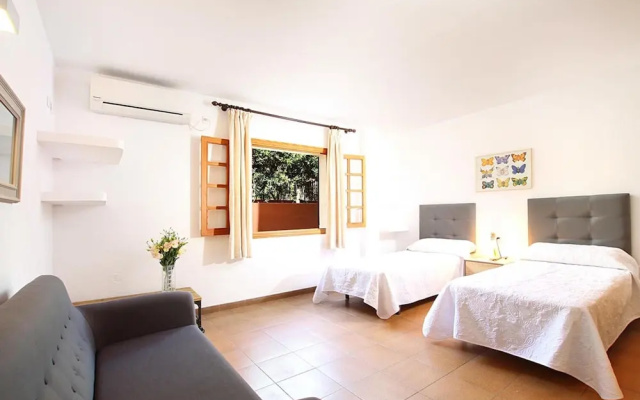 Villa - 4 Bedrooms with Pool and WiFi - 108763