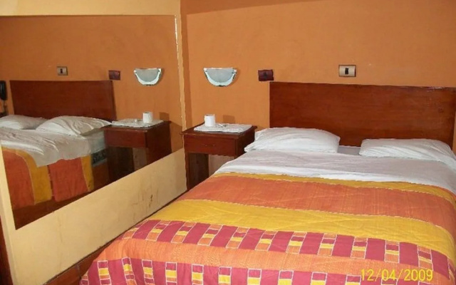 Hostal TU&YO