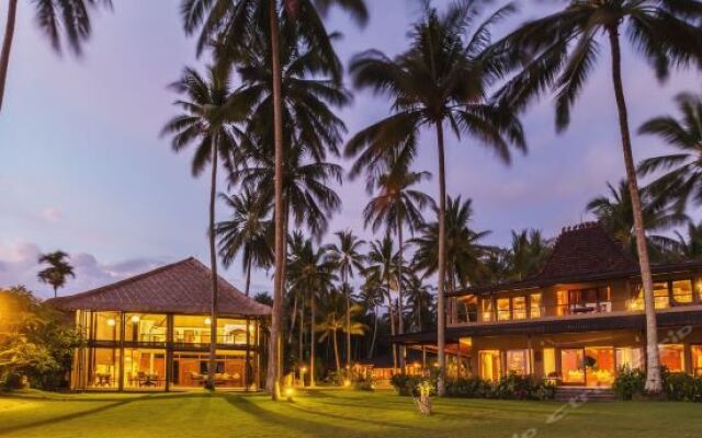 Отель Beachfront Citakara Sari Villas Индонезия, Бали - отзывы, цены и фото номеров - забронировать отель Beachfront Citakara Sari Villas онлайн вид на фасад