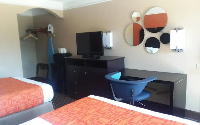 Howard Johnson Express Inn - Lake Charles